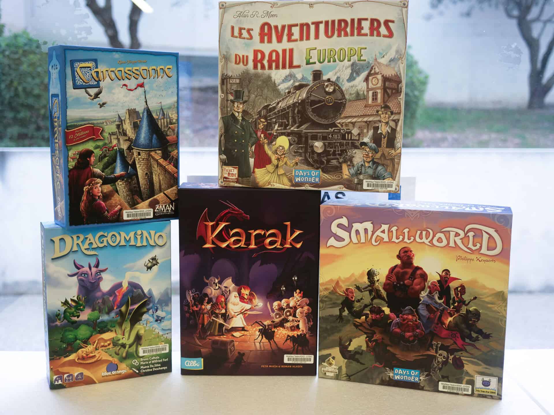 photo de boites de jeux